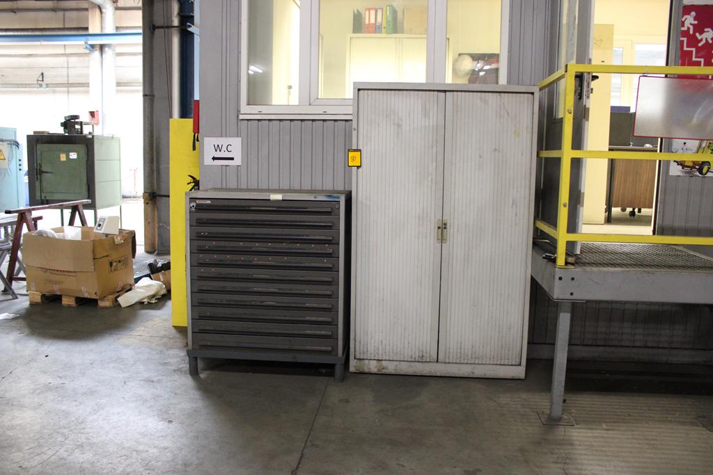 Armoires métalliques + contenu – kavel bij Trans Executive